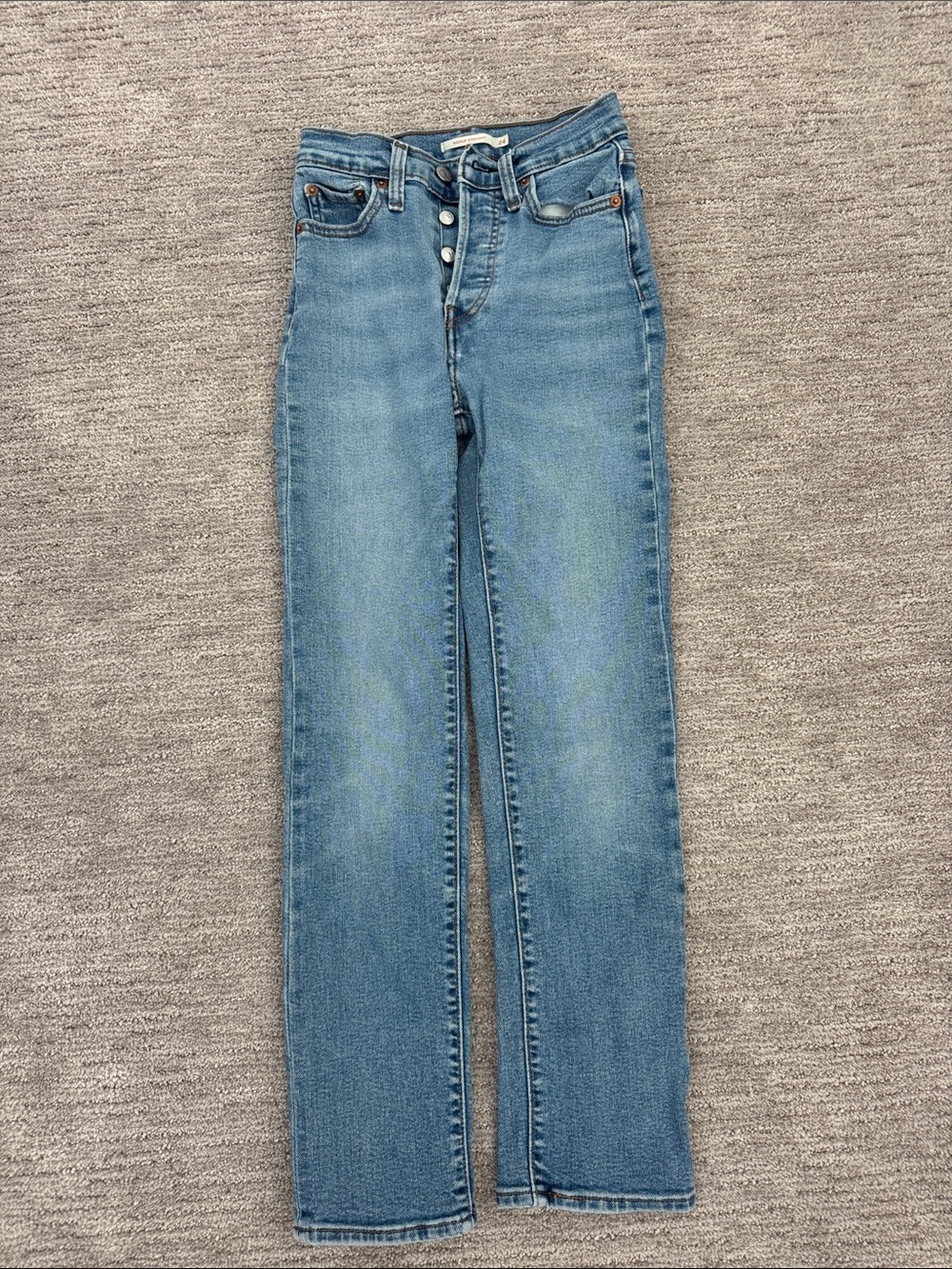 Levi’s Wedgie High-Rise Straight Jeans - Light Blue